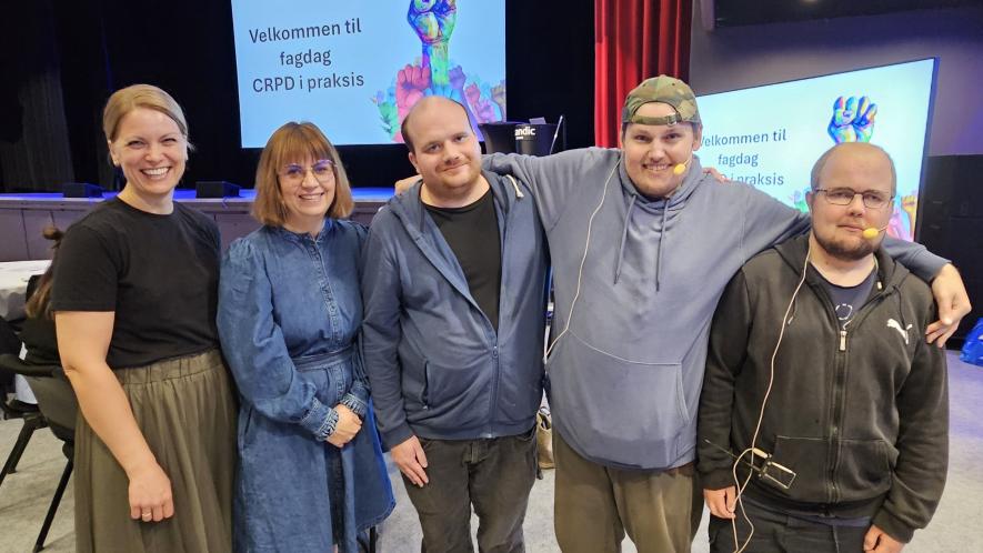 Bildet fra venstre: Brita Aaslie-Fjell, Rikke Torgersen, Sigurd Tofastrud, Jan-Ruben Pedersen Eriksen og Mats Evensen. Foto: Eivind Bjerksetmyr.