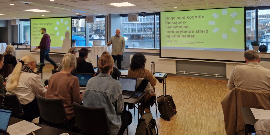 Bilde av forelesning av Stian S. Larsen